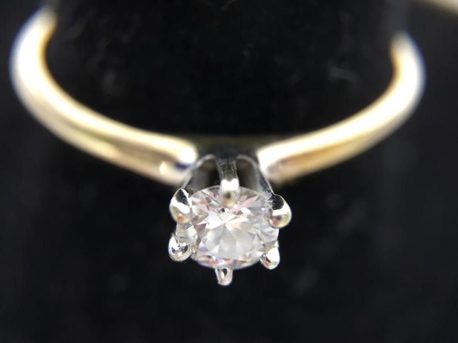 Vintage 14K Gold Diamond Solitaire Ring 1/4CT SI2 G-H Diamond Is Chipped 1.7g Estimate $450 [Photo 10]