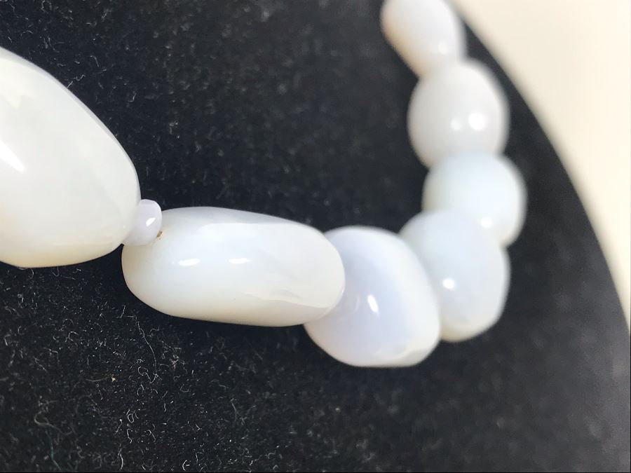 Chalcedony Beaded Necklace Estimate $100 [Photo 5]