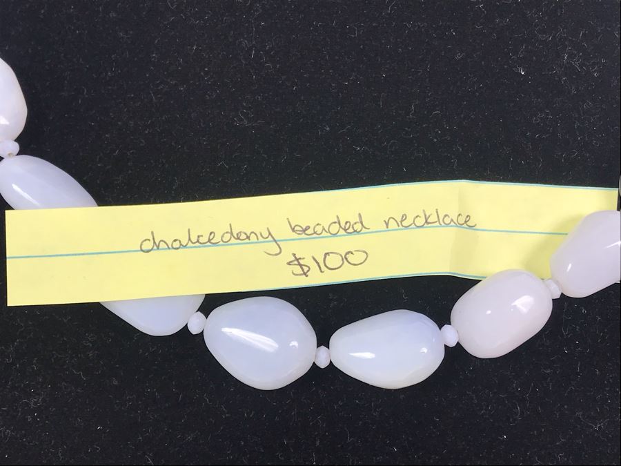 Chalcedony Beaded Necklace Estimate $100 [Photo 6]