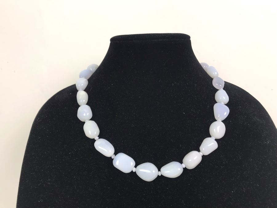 Chalcedony Beaded Necklace Estimate $100 [Photo 3]