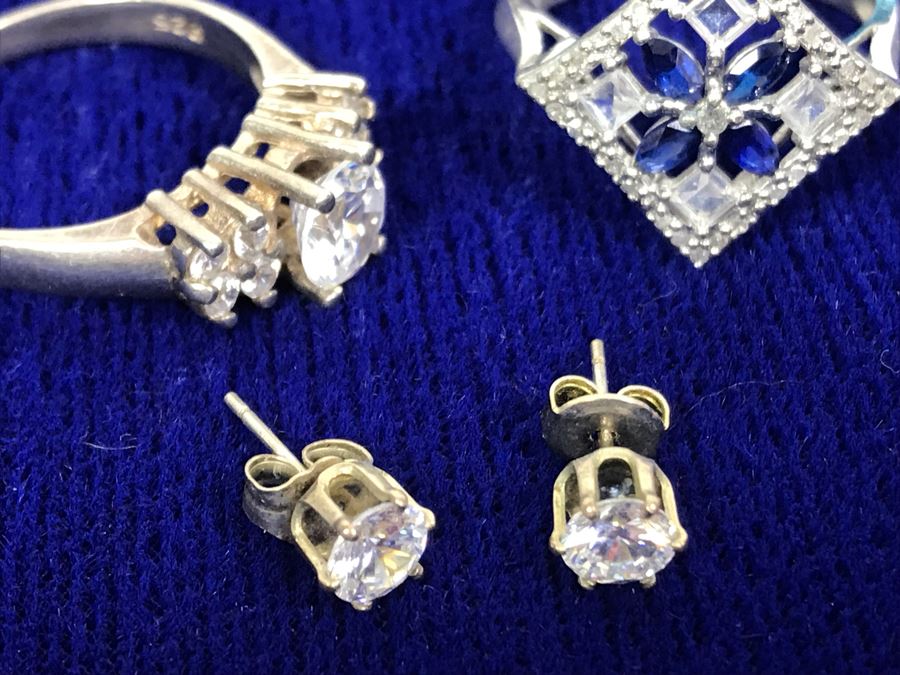 Collection Of Sterling Silver Rings With Pair Of Silver Earrings Mainly Cubic Zirconia  23.9g [Photo 18]