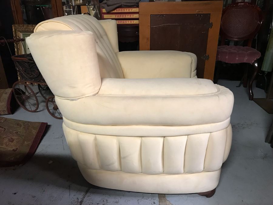 Large Vintage Art Deco Armchair [Photo 5]