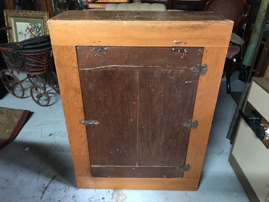 Primitive Pine Cabinet With Latching Door [Photo 3]