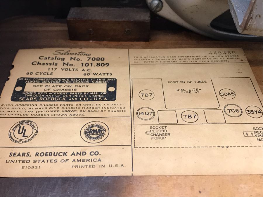 Vintage Art Deco Sears Silvertone Tube Record Player And Radio With Wooden Cabinet - Great Look - Needs Servicing Catalog No 7080 19.5'W X 13.5'D X 12'H [Photo 14]