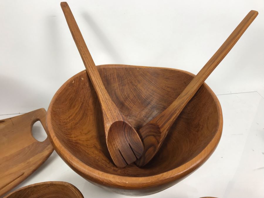 Vintage Wooden Salad Bowl Set, Mid-Century Solid Black Walnut Kustom Kraft Ice Bucket And DANSK Designs Denmark Wooden Serving Tray [Photo 5]