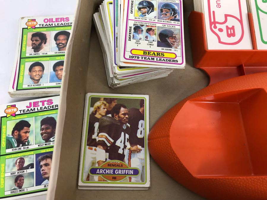 Vintage Parker Brothers Pro Draft Football Game Includes Vintage Football Cards - See Photos [Photo 10]