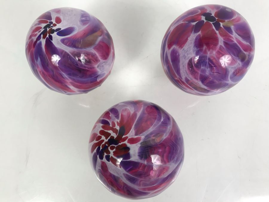 Vintage Signed Set Of (3) Art Glass Floats Balls In Manner Of Dale Chihuly Wall Mountable 5'D [Photo 2]