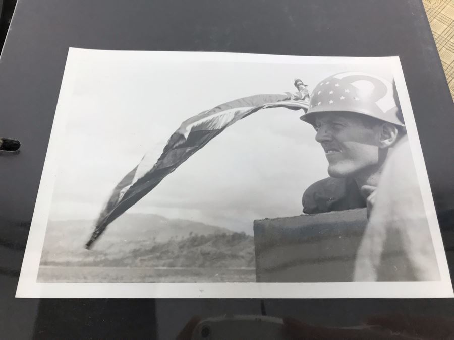 William H Harris Capt. USN CO USS Seminole 3-Ring Binder Of Photographs Of USS Seminole (LKA-104) Includes Invitation To Change Of Command Ceremony - See Photos [Photo 25]