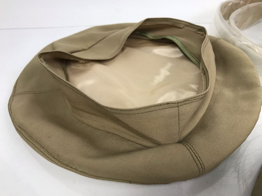 Various USN Hats, Belts And Gloves From William 'Bill' H. Harris, RADM, USN (Ret.) [Photo 10]