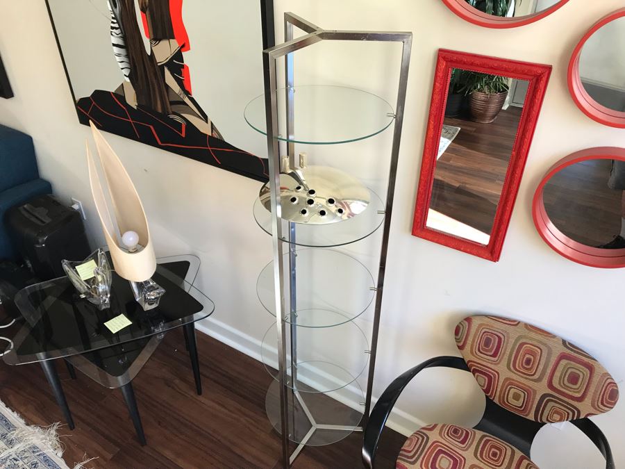 Stunning Chrome Etagere Shelf Case With (5) Round Glass Shelves [Photo 4]