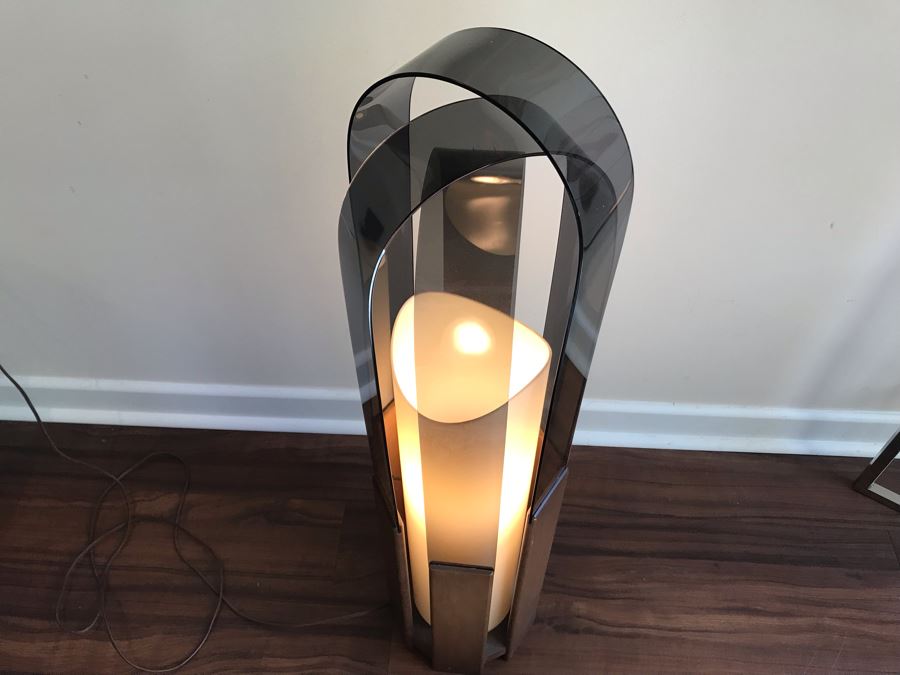 Mid-Century Modern Wood And Acrylic Floor Lamp [Photo 4]