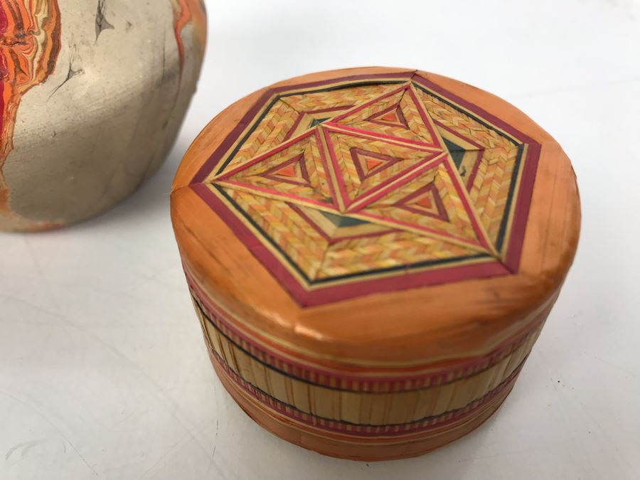 Nemadji Indian Pottery Vase And Pair Of Chinese Trinket Boxes [Photo 6]