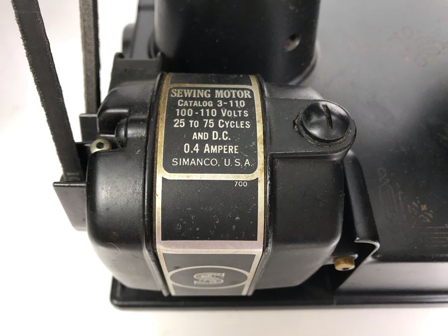 SINGER Featherweight Sewing Machine With Original Case And Pedal From William 'Bill' H. Harris, RADM, USN (Ret.) [Photo 13]