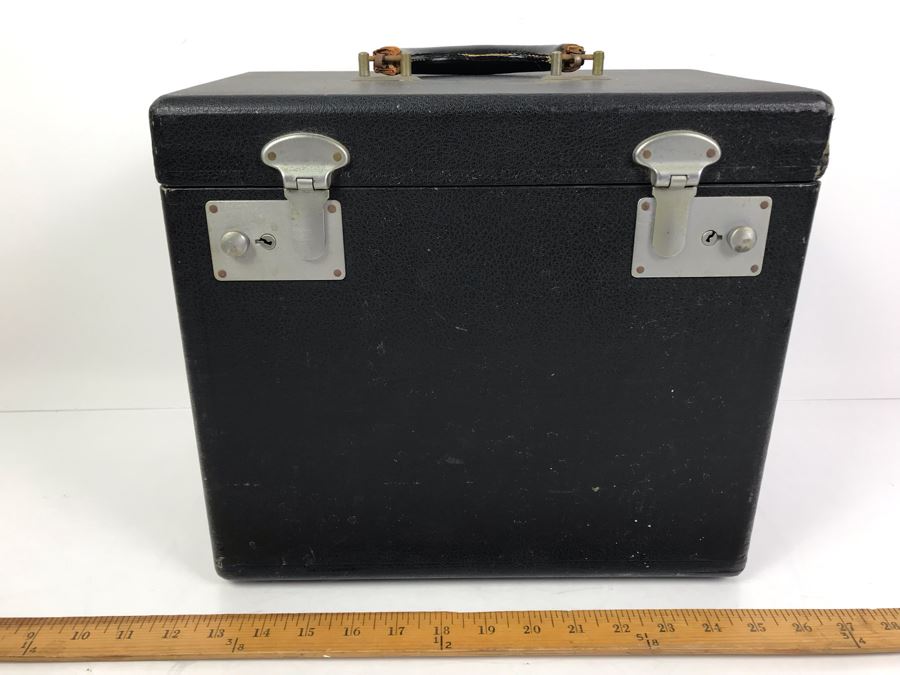 SINGER Featherweight Sewing Machine With Original Case And Pedal From William 'Bill' H. Harris, RADM, USN (Ret.) [Photo 2]