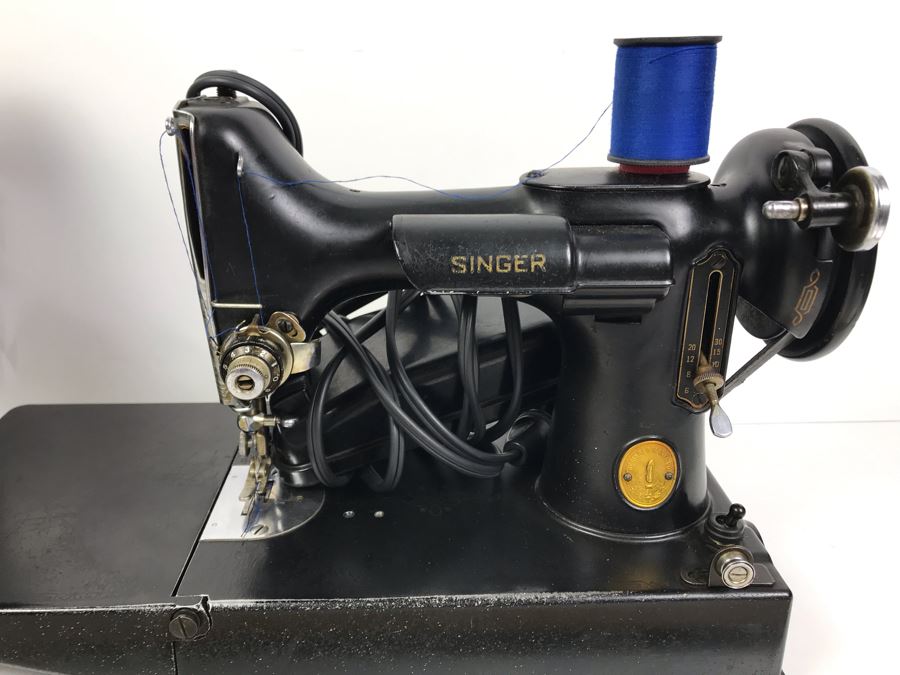 SINGER Featherweight Sewing Machine With Original Case And Pedal From William 'Bill' H. Harris, RADM, USN (Ret.) [Photo 5]