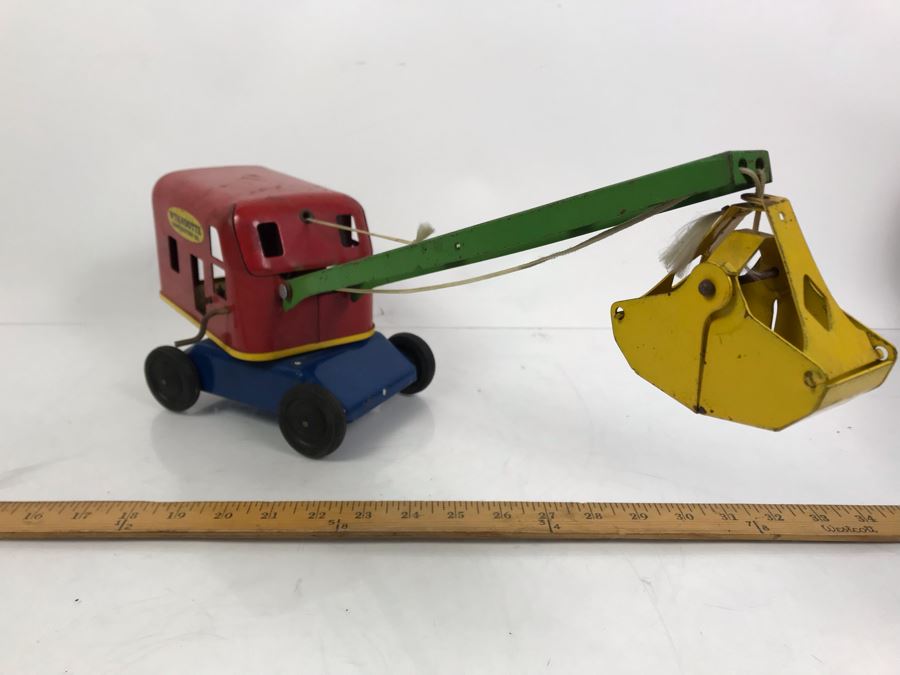 Vintage 1940/50's Wyandotte Construction Co Pressed Steel Toy Crane [Photo 6]