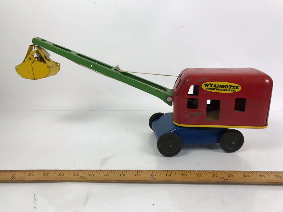 Vintage 1940/50's Wyandotte Construction Co Pressed Steel Toy Crane [Photo 7]