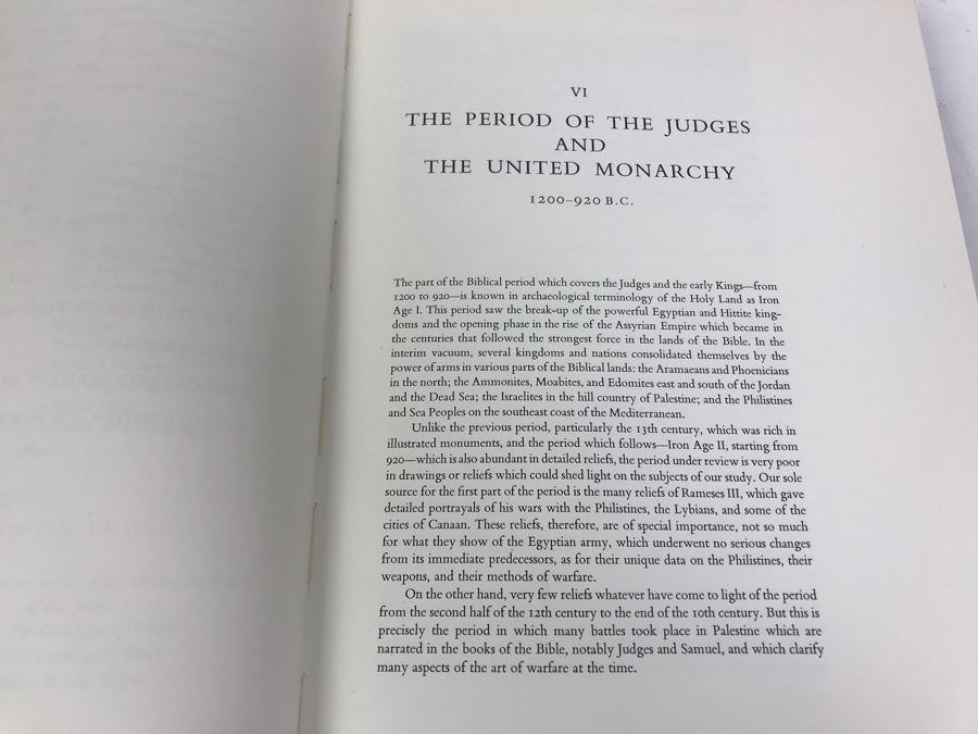 Set Of 1963 (Appear To Be First Edition) Books The Art Of Warfare In Biblical Lands By Yigael Yadin Signed By R. Zeevy, Aluf, Israel Defense Forces 1968 [Photo 19]