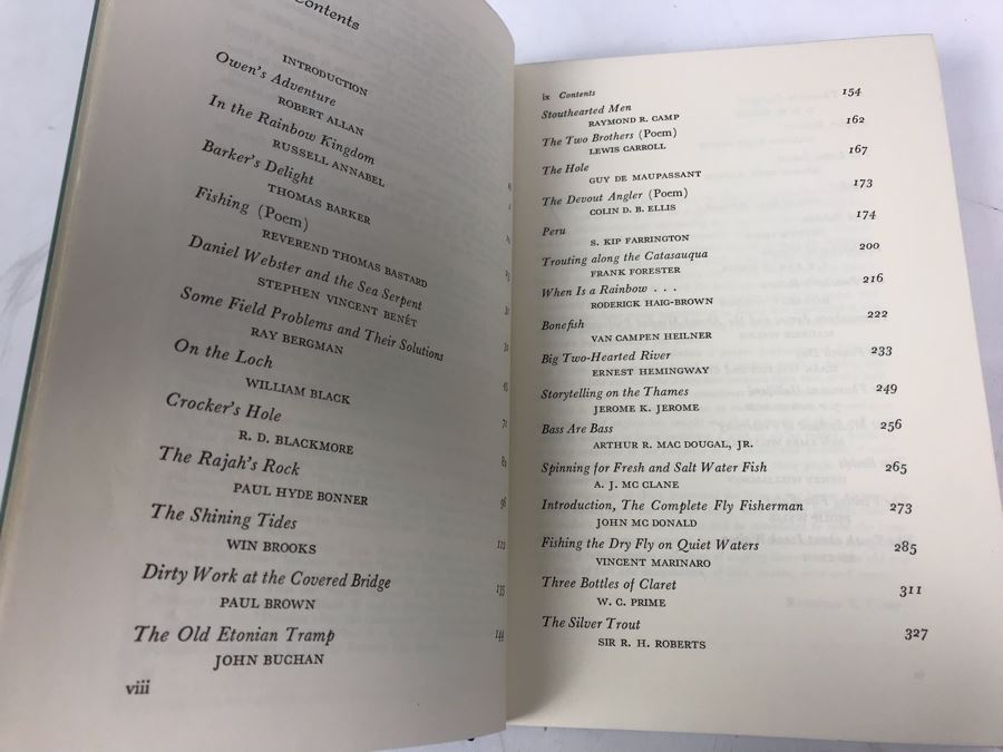 (3) Books: This Fascinating Animal World By Alan Devoe, Hunting In North America First Edition And The Fireside Book Of Fishing: A Selection From The Great Literature Of Angling First Printing [Photo 9]