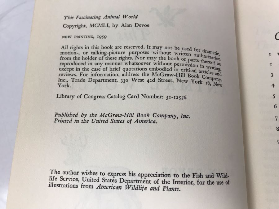 (3) Books: This Fascinating Animal World By Alan Devoe, Hunting In North America First Edition And The Fireside Book Of Fishing: A Selection From The Great Literature Of Angling First Printing [Photo 4]