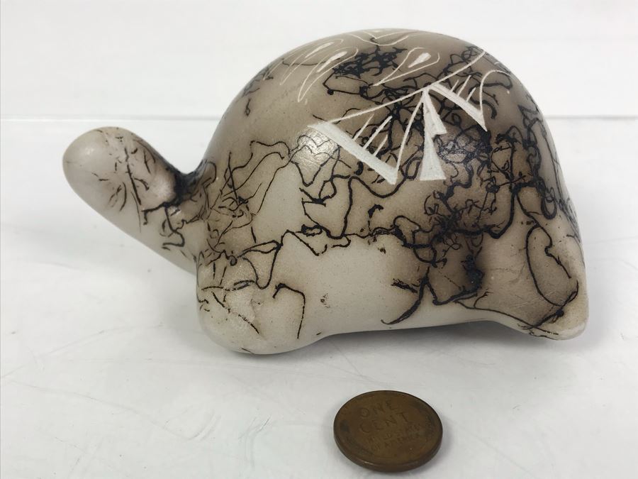 Navajo Horsehair Pottery Of Turtle [Photo 5]