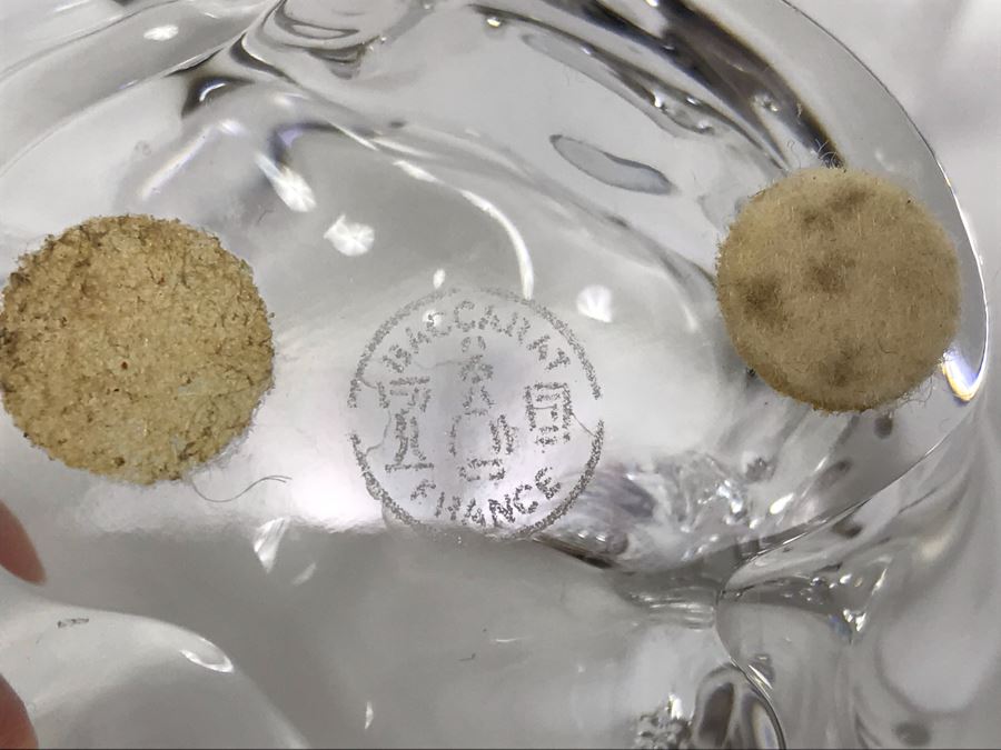 Pair Of Signed Vicke Lindstrand Kosta Boda Pioneer Swedish Glass Artist Animal Figurines: Owl And Bird And Signed BACCARAT France Crystal Dish [Photo 8]