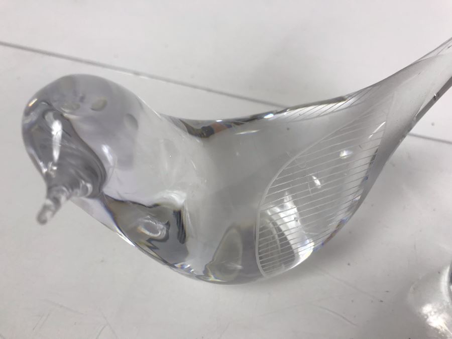 Pair Of Signed Vicke Lindstrand Kosta Boda Pioneer Swedish Glass Artist Animal Figurines: Owl And Bird And Signed BACCARAT France Crystal Dish [Photo 4]