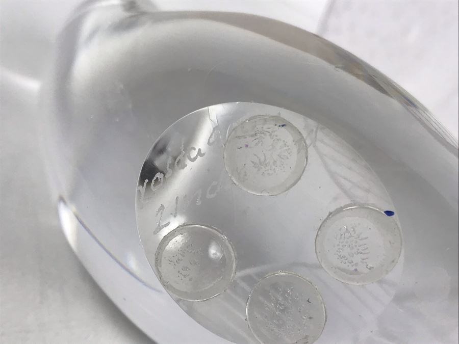 Pair Of Signed Vicke Lindstrand Kosta Boda Pioneer Swedish Glass Artist Animal Figurines: Owl And Bird And Signed BACCARAT France Crystal Dish [Photo 11]