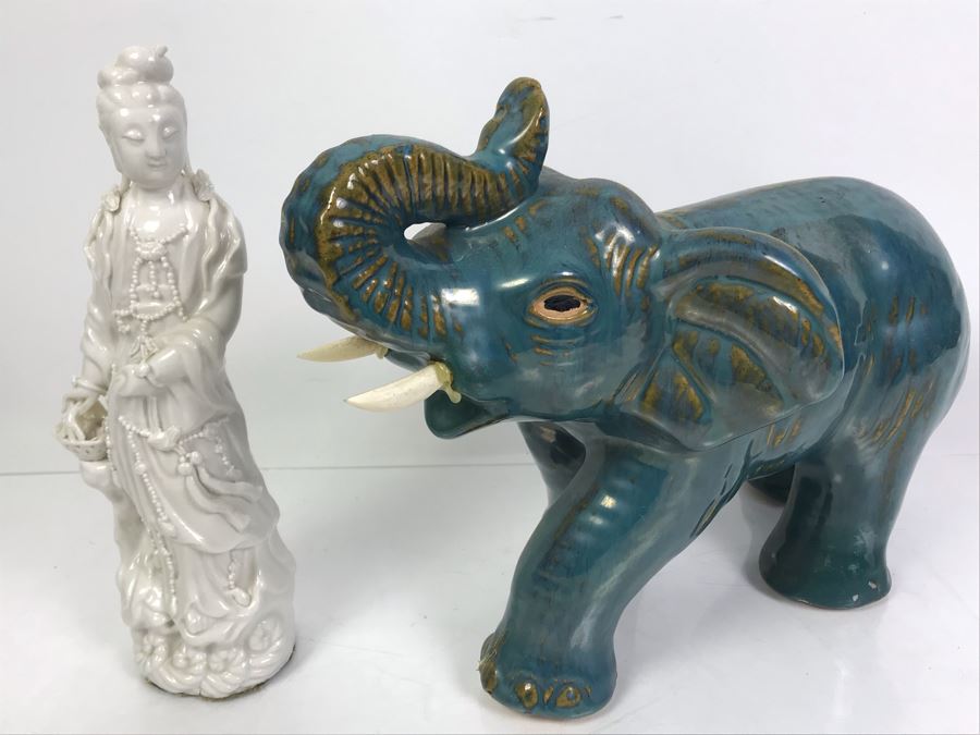 Signed White Chinese Blanc de Chine Porcelain Figure of Guanyin Guan Yin And Decorative Elephant Figurine [Photo 2]