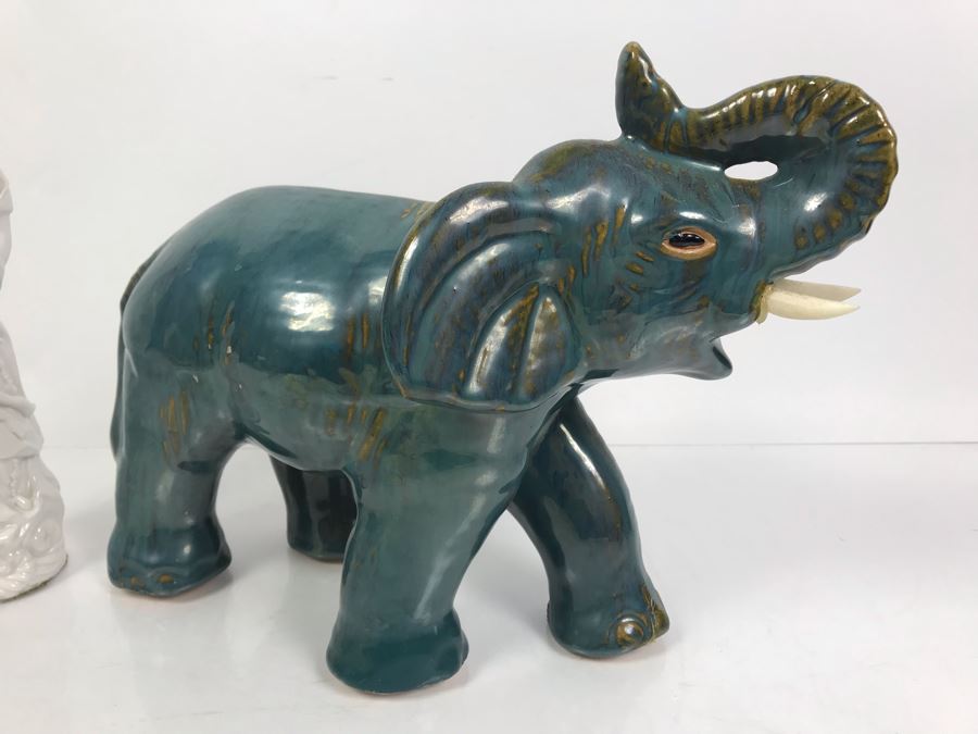 Signed White Chinese Blanc de Chine Porcelain Figure of Guanyin Guan Yin And Decorative Elephant Figurine [Photo 11]