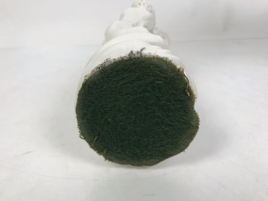 Signed White Chinese Blanc de Chine Porcelain Figure of Guanyin Guan Yin And Decorative Elephant Figurine [Photo 9]