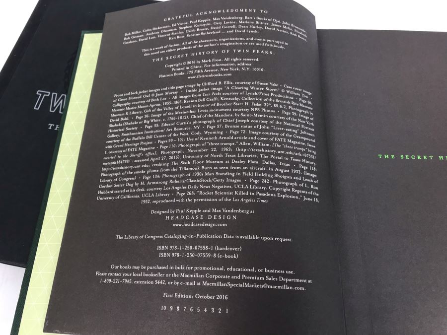 Pair Of First Edition Twin Peaks Books: The Final Dossier And The Secret History Of Twin Peaks [Photo 8]
