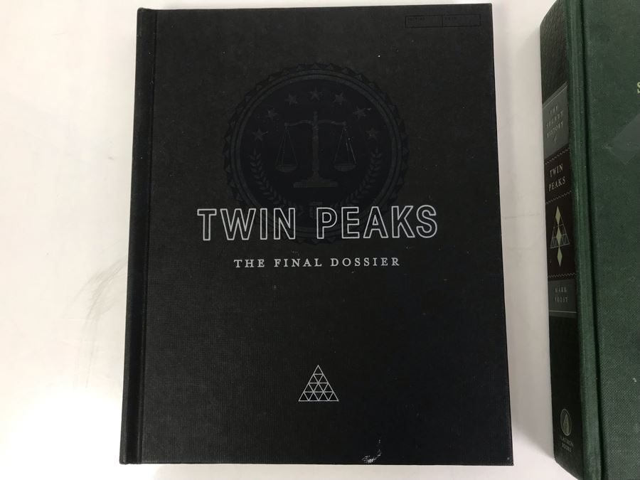 Pair Of First Edition Twin Peaks Books: The Final Dossier And The Secret History Of Twin Peaks [Photo 2]