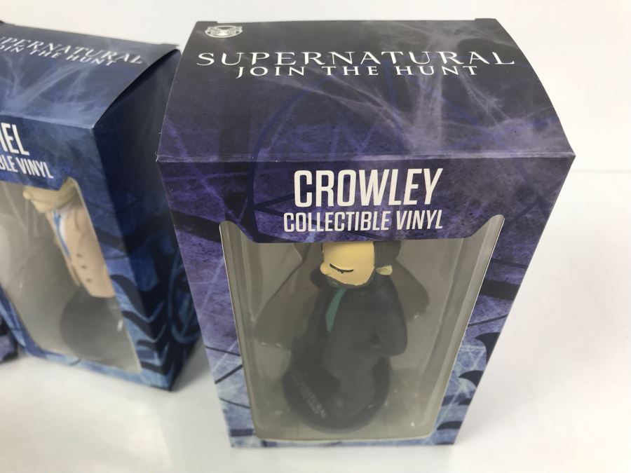 New Old Stock - Living Dead Dolls Santeria Doll And Set Of (3) Supernatural Collectible Vinyl Dolls [Photo 8]