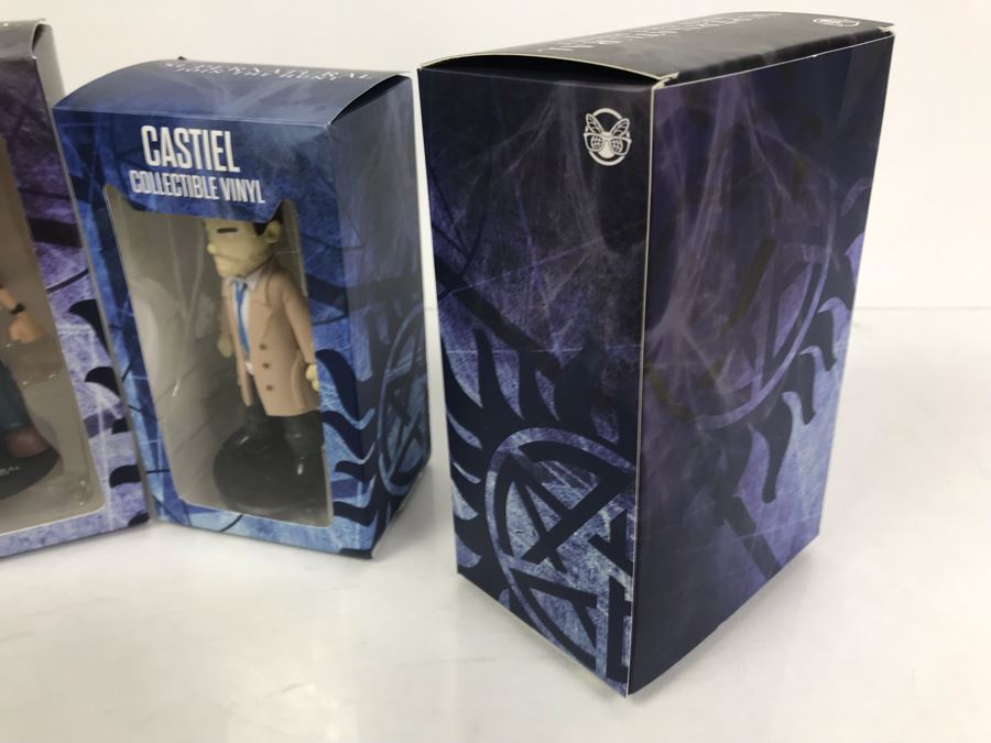 New Old Stock - Living Dead Dolls Santeria Doll And Set Of (3) Supernatural Collectible Vinyl Dolls [Photo 9]