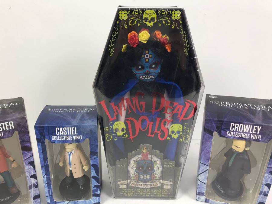 New Old Stock - Living Dead Dolls Santeria Doll And Set Of (3) Supernatural Collectible Vinyl Dolls [Photo 2]