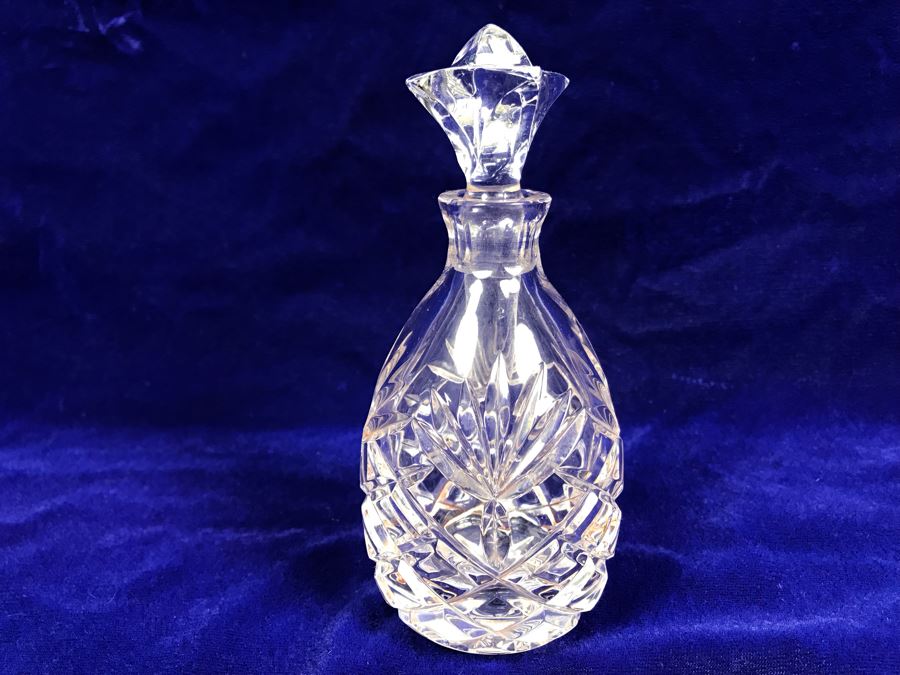 Crystal Perfume Bottle Pineapple Shaped 6'H [Photo 2]