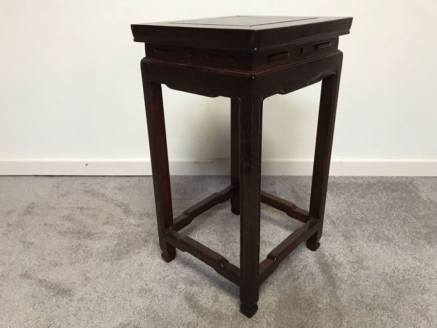 Chinese Table Stand 10' X 10' X 19'H [Photo 5]