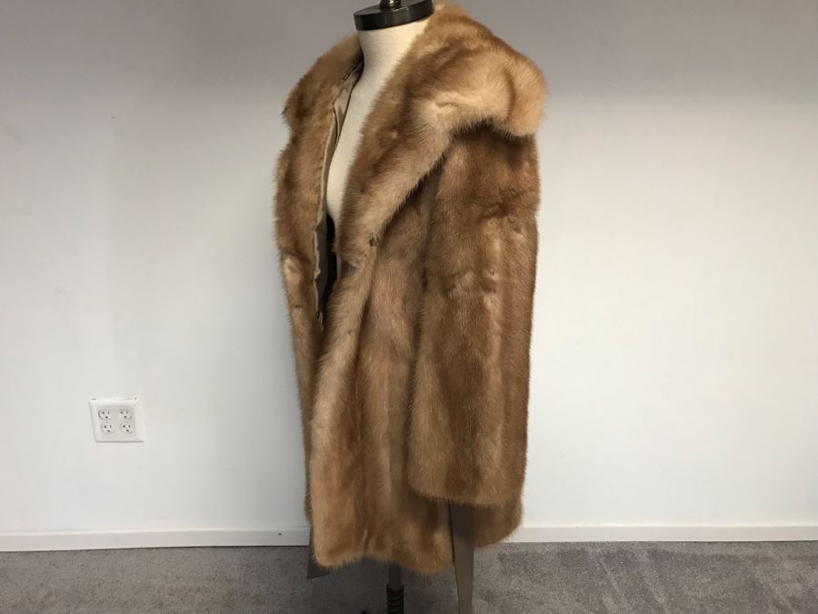 Vintage Fur Coat (16' Arm Length - 32' Long) [Photo 5]