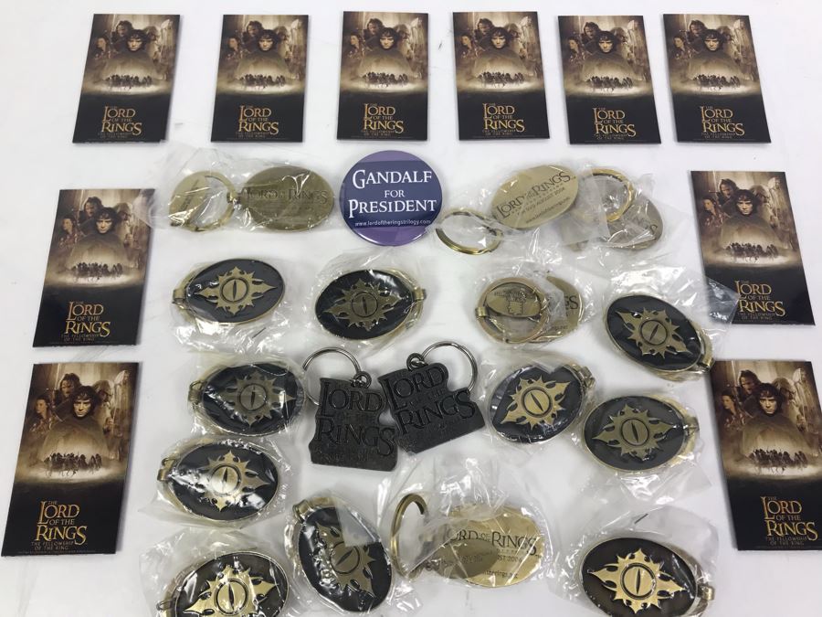 The Lord Of The Rings Movie Promotional Items Including Keychains, Button And Fridge Magnets
