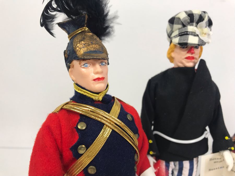 Collection Of (6) Peggy Nisbet Costume Dolls Made In England Including The Circus Ring Master And Russian Clown [Photo 15]