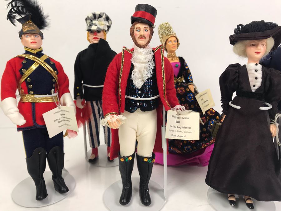 Collection Of (6) Peggy Nisbet Costume Dolls Made In England Including The Circus Ring Master And Russian Clown [Photo 3]