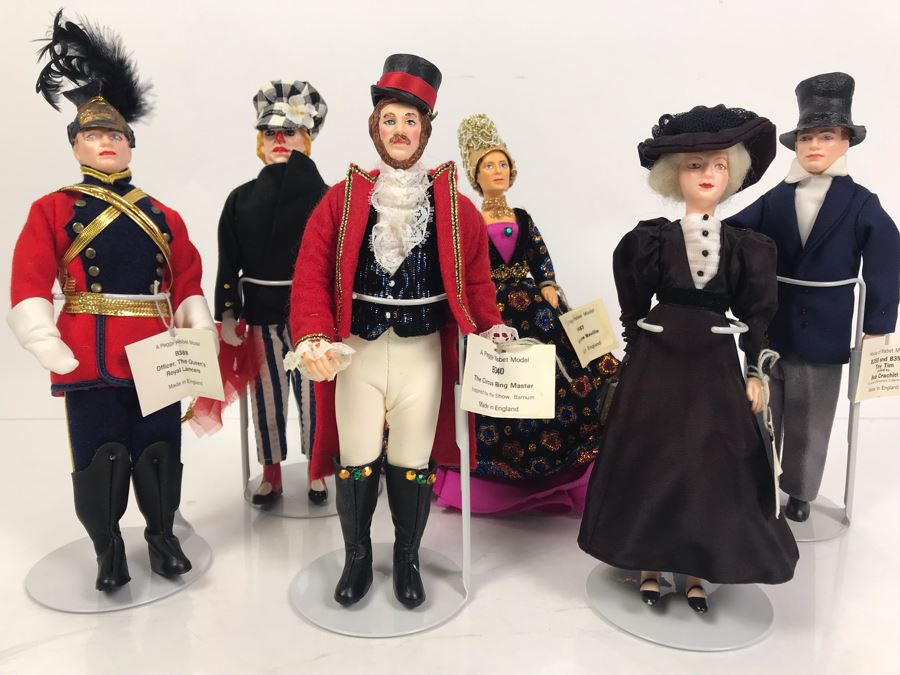 Collection Of (6) Peggy Nisbet Costume Dolls Made In England Including The Circus Ring Master And Russian Clown [Photo 2]