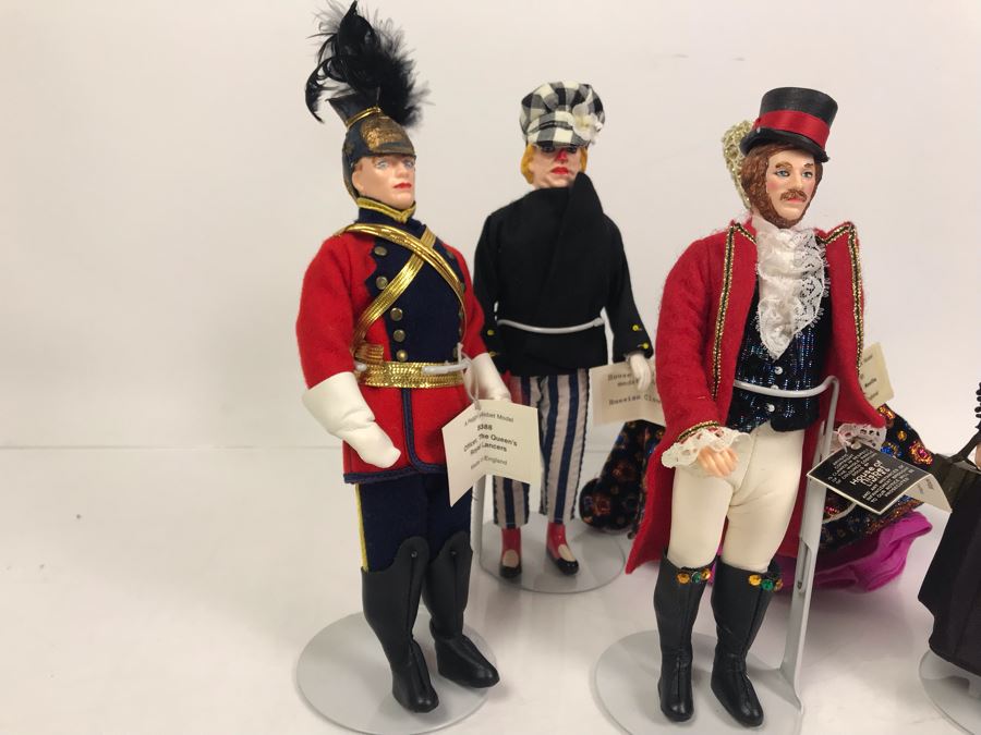Collection Of (6) Peggy Nisbet Costume Dolls Made In England Including The Circus Ring Master And Russian Clown [Photo 13]