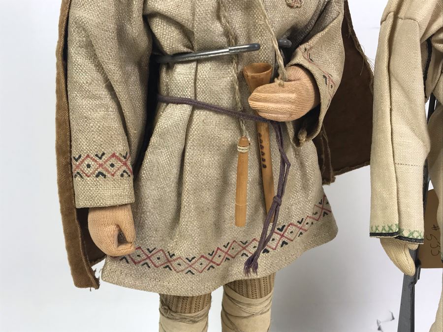 Pair Of Vintage 1940's Soviet Union Dolls Mordwa Woman And Village Boy [Photo 6]