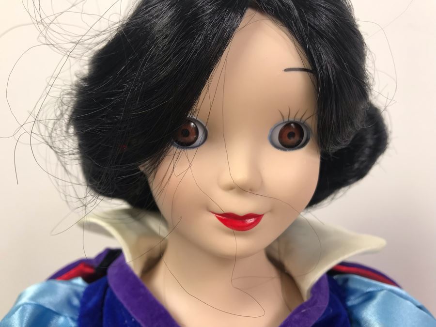 Walt Disney Snow White Doll And Vintage Ideal Shirley Temple Doll [Photo 8]