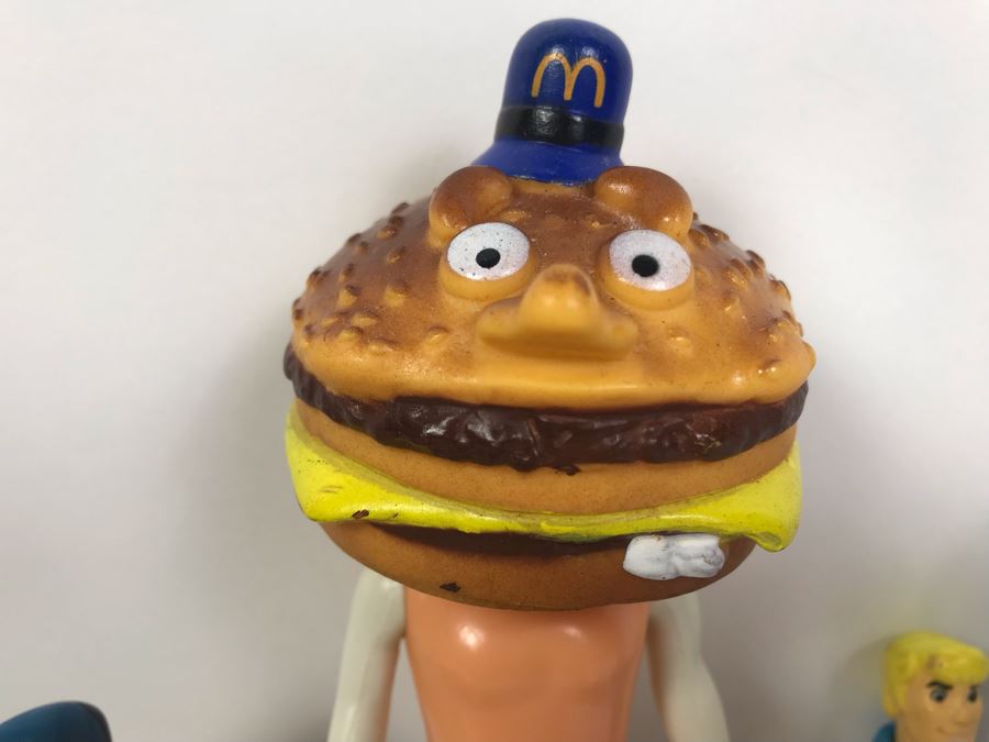 Vintage Toy Lot With Vintage 1976 McDonalds Hamburglar, Walt Disney Mickey Mouse And Donald Duck, King Kong Magnets, Nesting Dolls, Scooby Doo And Pokemon Action Figures [Photo 5]