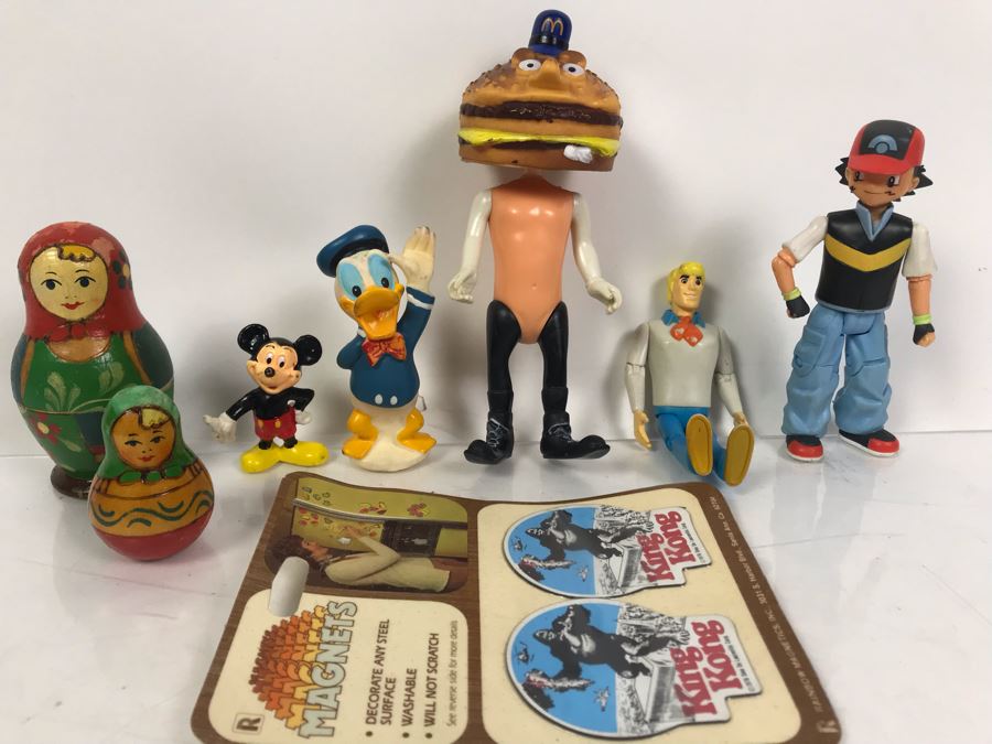 Vintage Toy Lot With Vintage 1976 McDonalds Hamburglar, Walt Disney Mickey Mouse And Donald Duck, King Kong Magnets, Nesting Dolls, Scooby Doo And Pokemon Action Figures [Photo 2]