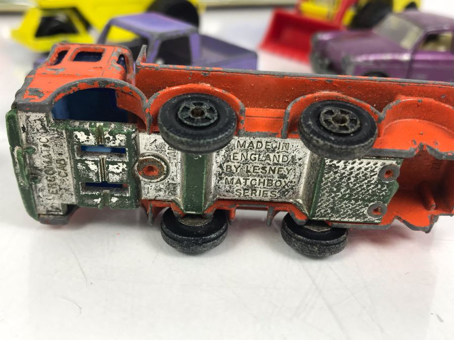 Various Matchbox Cars, Tootsie Cars, Sambo's Restaurant Hooper Tiger Plush Toy, New Seal Mobile And Super Tanker Unocal 76 Truck New Old Stock [Photo 16]