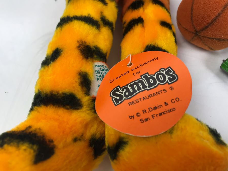 Various Matchbox Cars, Tootsie Cars, Sambo's Restaurant Hooper Tiger Plush Toy, New Seal Mobile And Super Tanker Unocal 76 Truck New Old Stock [Photo 13]